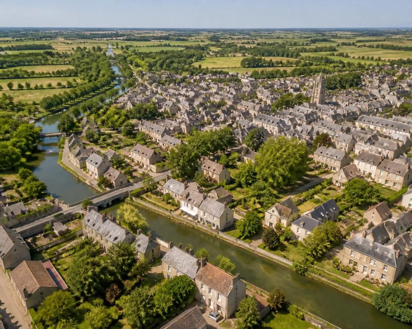 découvrez le marché immobilier à carentan-les-marais : analyse des prix au m², potentiel de développement et les atouts uniques de ce territoire normand pour investir ou vivre.