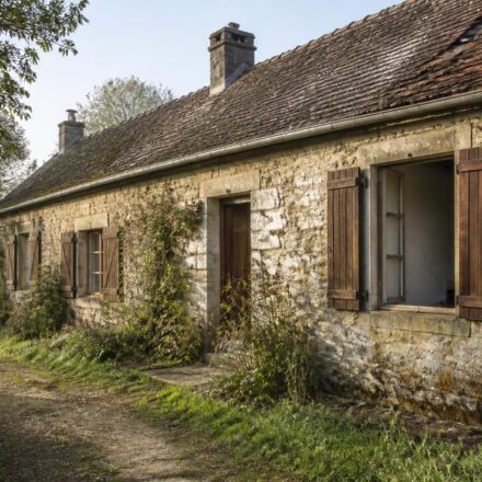 Longère : ce qu’il faut vérifier avant d’acheter et quel budget prévoir découvrez les points essentiels à vérifier avant d'acheter une longère et établissez un budget adapté pour réussir votre projet immobilier en toute sérénité.